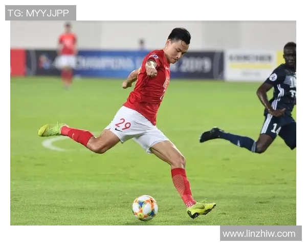 墨尔本胜队迎战广州恒大展开亚洲足球巅峰对决精彩瞬间不容错过